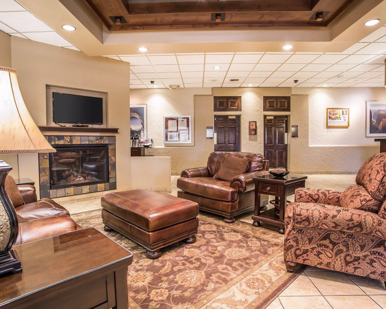 Clarion Airport 3*